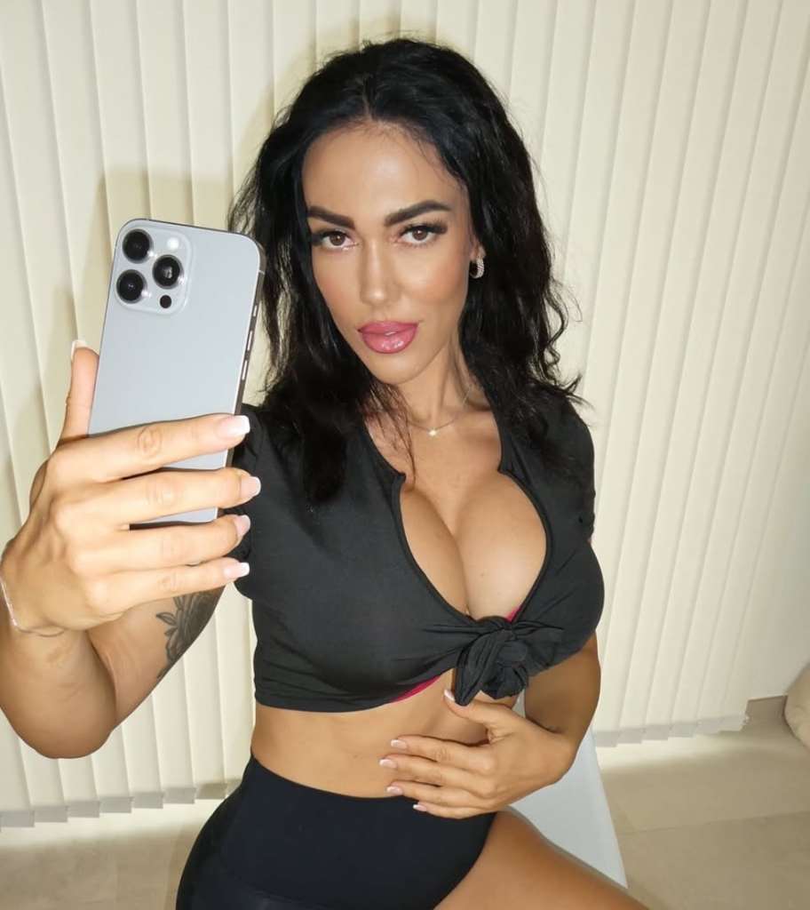 Scopri di più: Federica Pacela